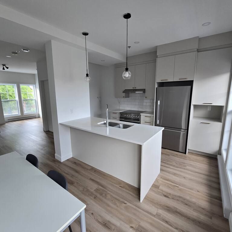 Centre-Ville St-Hyacinthe - Grand 4 1/2 - Photo 1