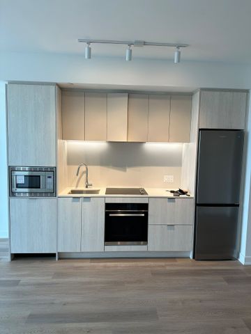 For Lease - 101 John Street, Hamilton, Ontario - Photo 4