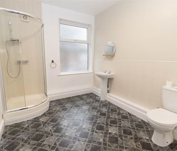 2 Bedroom Maisonette - Photo 5