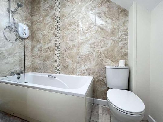 East Street, Newquay, TR7 - Photo 1