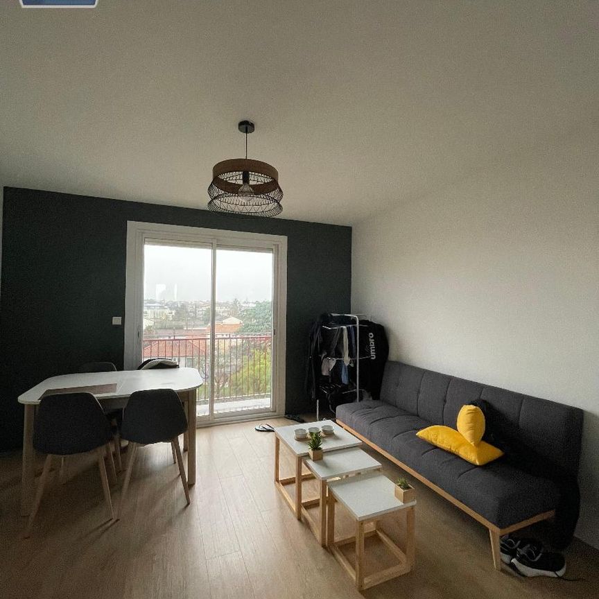 Location Appartement 4 pièces 67m² NIORT 79000 - Photo 1