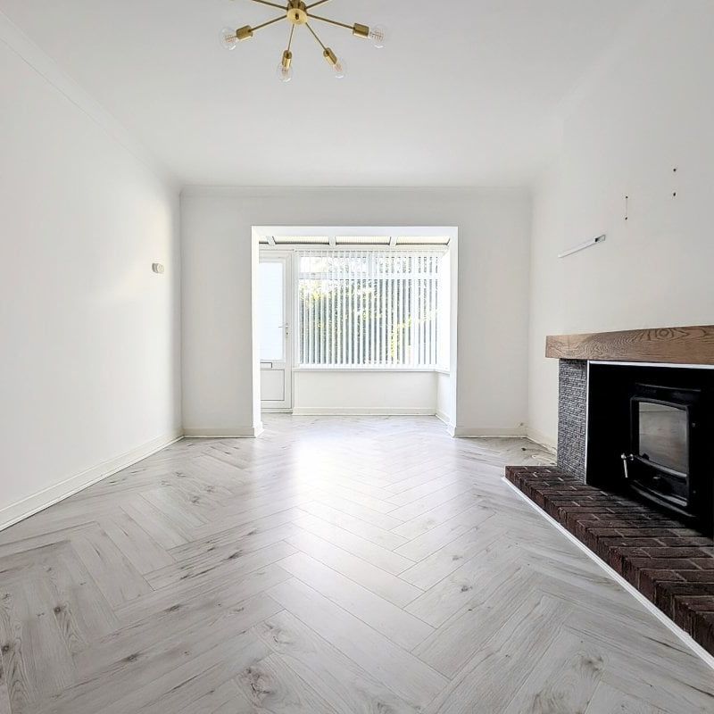 Coedcae Lane, PONTYCLUN - Photo 1