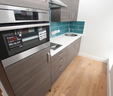 Studio to rent - Photo 1