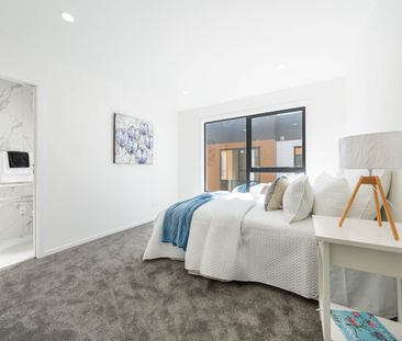 Luxuriously Appointed Corner Townhouse | Unbeatable Location - Photo 6