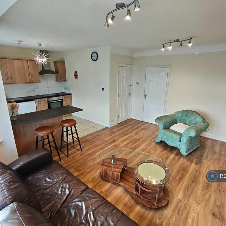 1 bedroom flat to rent - Photo 1