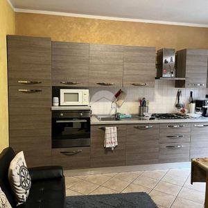 Bilocale in affitto - Photo 2