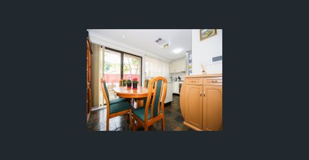 Modern Villa in heart of Ingleburn - Photo 3