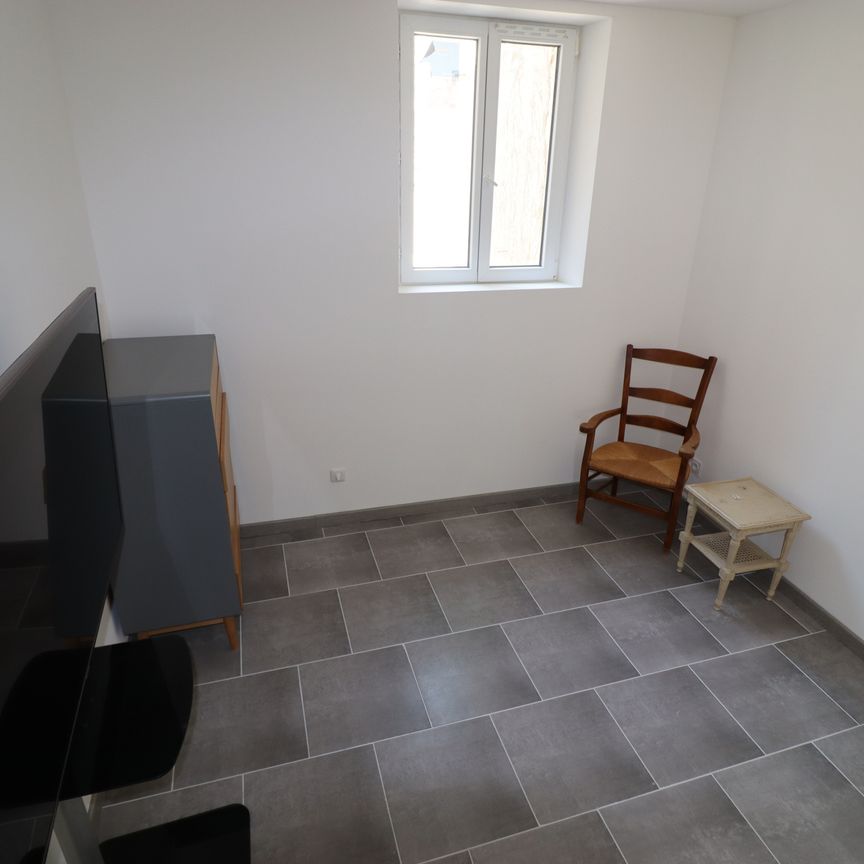 Location Appartement 2 pièces 38m² VAISON LA ROMAINE 84110 - Photo 1