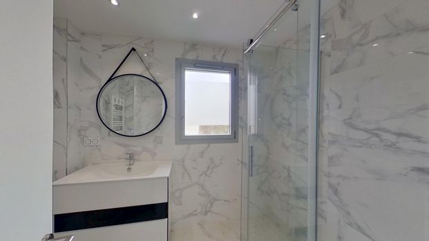 Location Appartement 5 pièces 101m² - Photo 1