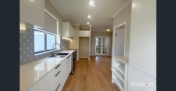 PLEASE DO NOT ATTEND THE PROPERTY BOOK YOUR ONLINE VIDEO TOUR – SEE THE EASY 5 STEP PROCESS BELOW. Please Register To Receive Your Video Tour Link. - Photo 1