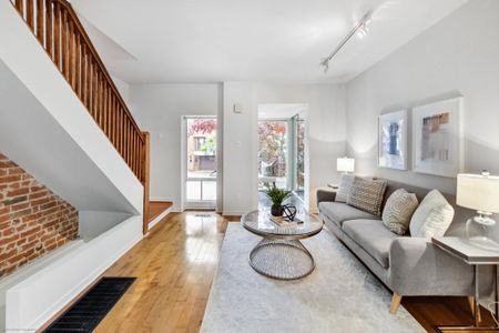 For Lease - 140 Helendale Avenue, Toronto, Ontario - Photo 2