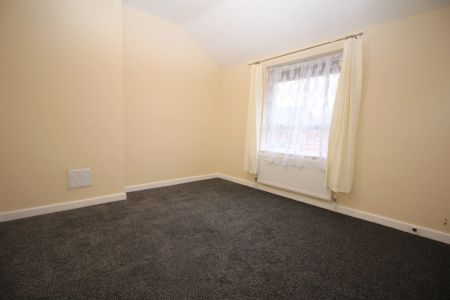 3 Bedroom Semi Detached - Photo 3
