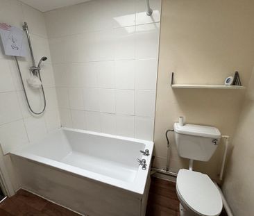 Whites Place, Gosport - Photo 3