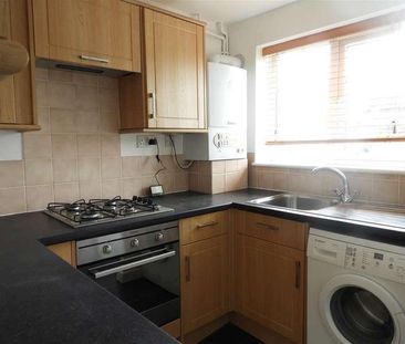 Bowman Close, Strattone Village, Swindon, SN3 - Photo 3