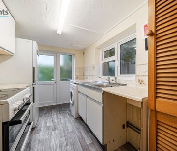 3 bedroom terraced maisonette to rent - Photo 3