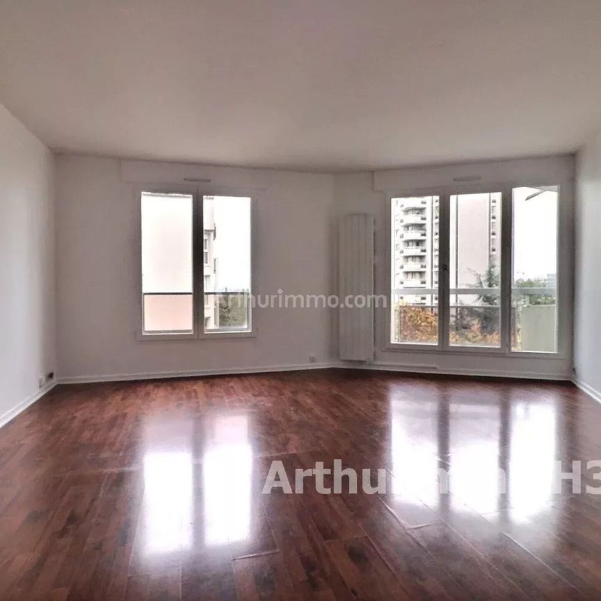 Location Appartement 3 pièces 68 m2 à Courbevoie - Photo 1