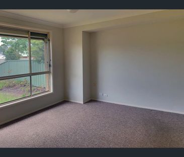 321 Thirlmere Way, Thirlmere, NSW 2572 - Photo 5