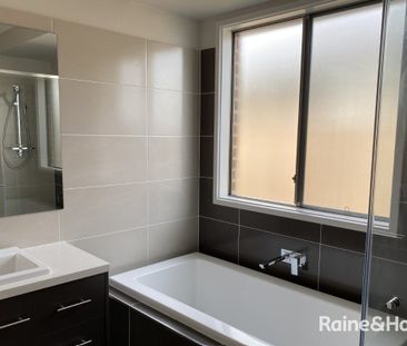 4 Bedroom Family Home - Photo 6