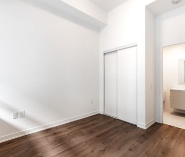 For Lease - 395 Dundas Street West Street Unit# 224, Oakville, Ontario - Photo 3