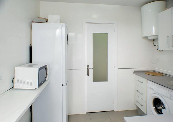 Calle Alicante, Getafe, Community of Madrid 28903