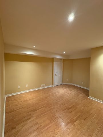 For Lease - 87 Norland Circle, Oshawa, Ontario - Photo 3