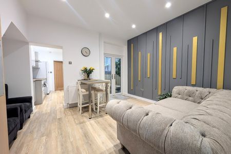 Brook Street - Photo 2