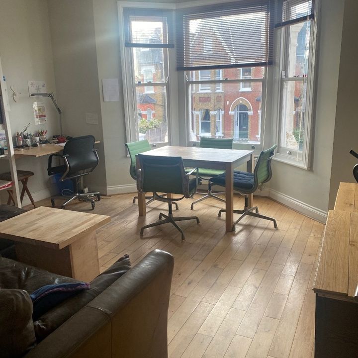 Room in a Shared Flat, Mundania Road, SE22 - Photo 1