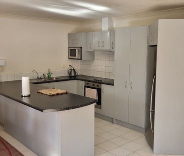 Cul-De-Sac Living - Beachlands - Photo 4