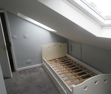 4 bedroom terraced house to rent - Photo 6