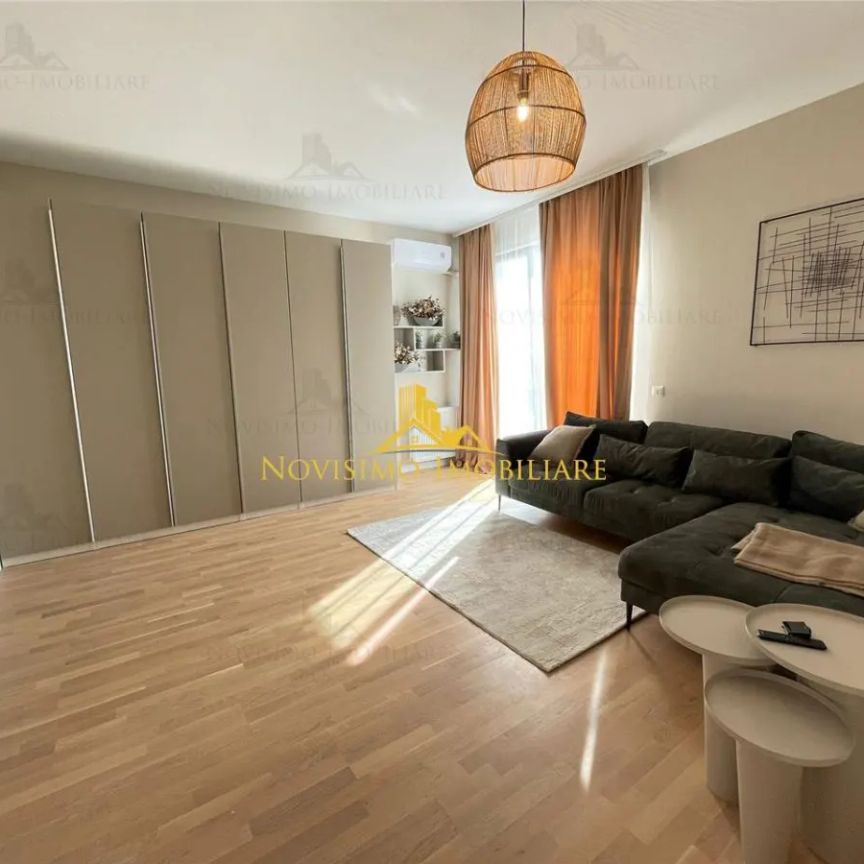 NOVISIMO-IMOBILIARE: GARSONIERA IN ZONA ALBERT , MOBILATA, DOUA LOCURI PARCARE - Fotografie 1