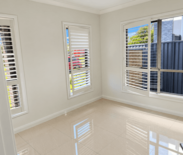 Perfectly Positioned Family Home - Walk to Shops, Schools & Parks - Photo 3