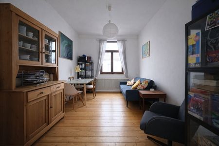 Gepflegte Altbauwohnung mit Balkon im Herzen der Neustadt! - Photo 2