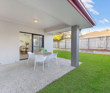 MODERN NORTH LAKES 4 BEDROOM HOME - Photo 2
