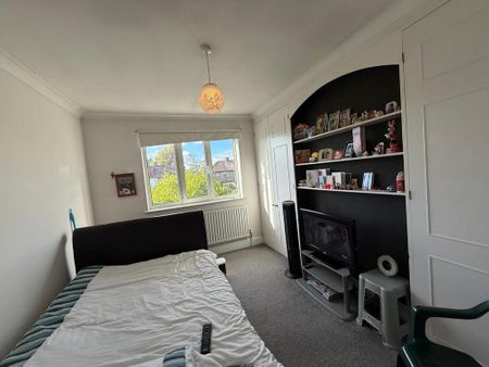 3 bedroom semi-detached house to rent - Photo 5