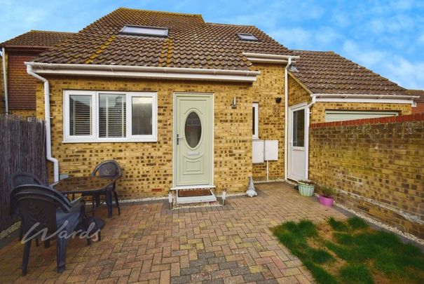 1 bedroom end of terrace house to rent - Photo 1