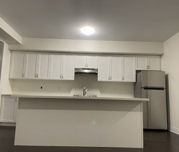 For Lease - 27 Thomas Hope Lane, Markham, Ontario - Photo 4