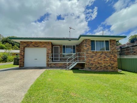 Coffs Harbour, 12 Hull Close - Photo 3