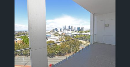 SUPERBLY APPOINTED EXECUTIVE APARTMENT - Photo 2