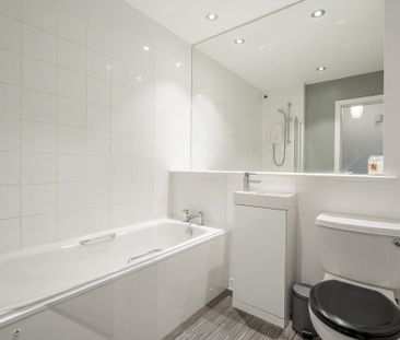 1 bedroom flat to rent - Photo 6