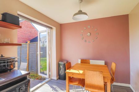 Weston-Super-Mare - Photo 3