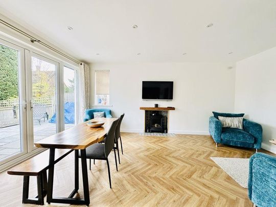 5 bedroom detached house to rent - Photo 1