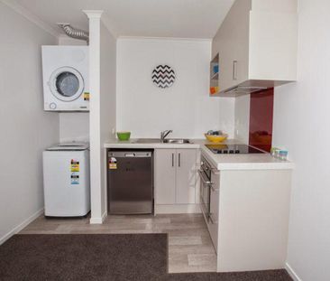 Short walk to Uni - Photo 5