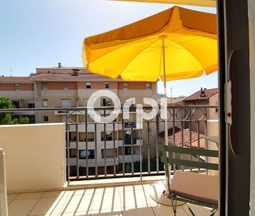 Appartement 3 pièces 58m2 MARSEILLE 10EME 1 090 euros - Photo 3