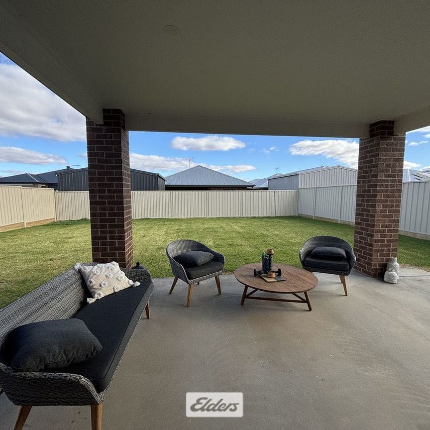 Impeccable Near New Home! - Photo 1