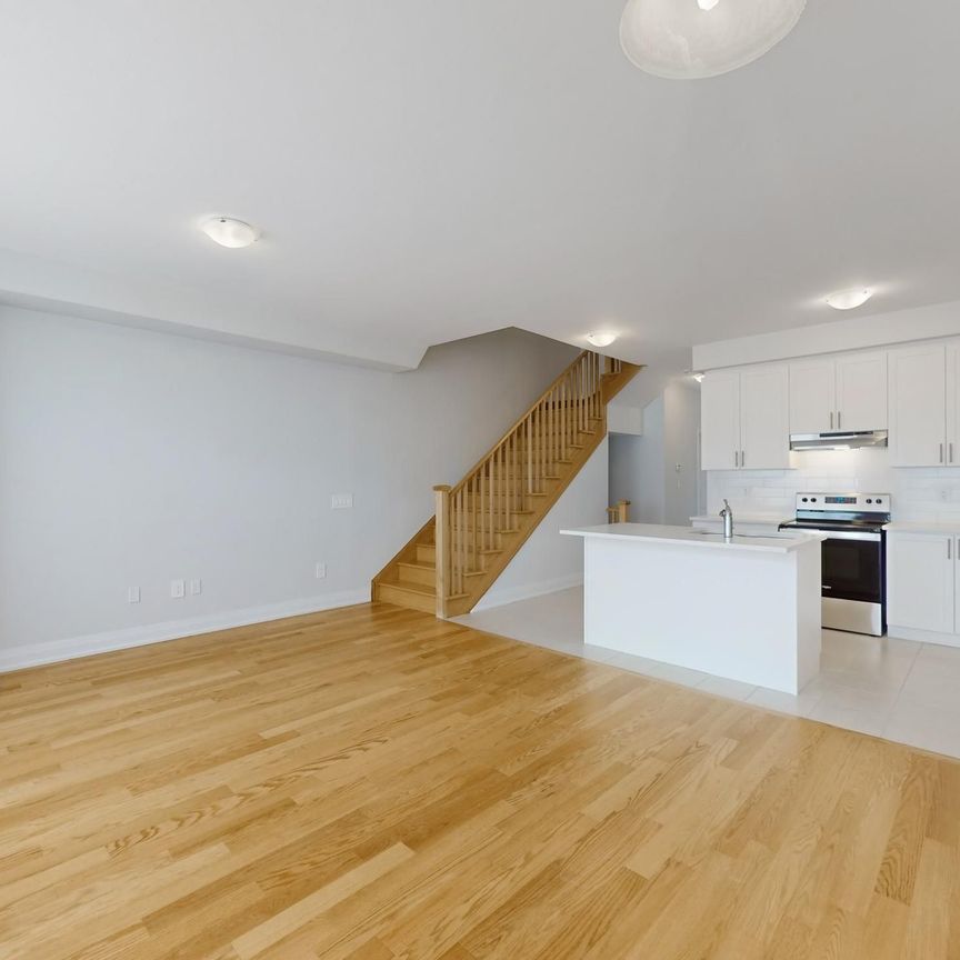 For Lease - 111 Corley Street, Kawartha Lakes, Ontario - Photo 1