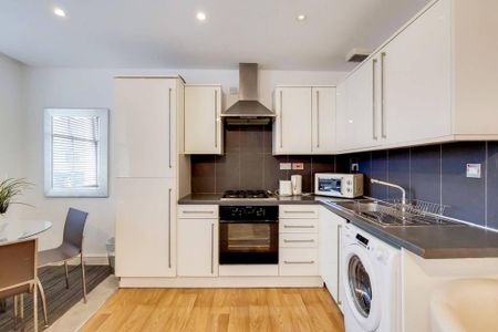 1 bedroom flat to rent - Photo 3