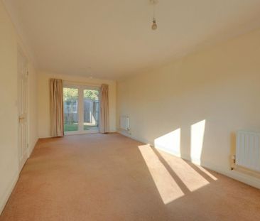 3 bedroom terraced house to rent - Photo 4