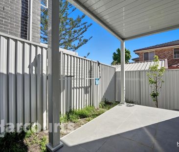 Luxurious Ultra-Modern Family Home Packed with High-End Features... - Photo 5