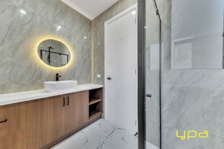 Brand-New, Custom-Built Luxury Living – 8 Daimen Street, Doreen - Photo 4