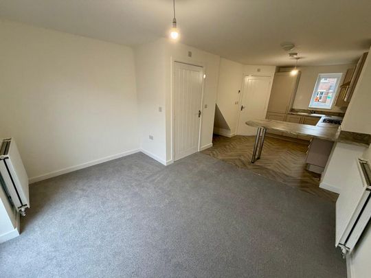 3 bedroom terraced house to rent - Photo 1